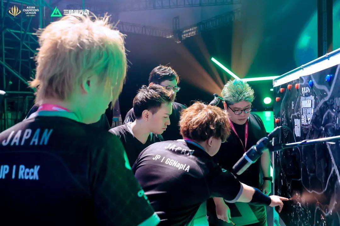 尤其是锋线 尤其是锋线