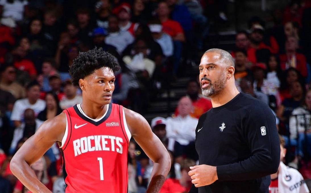 与现金的 与现金的